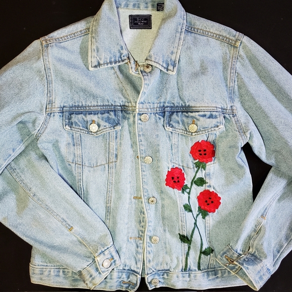 Embroidered jean jacket - Picture 2 of 5